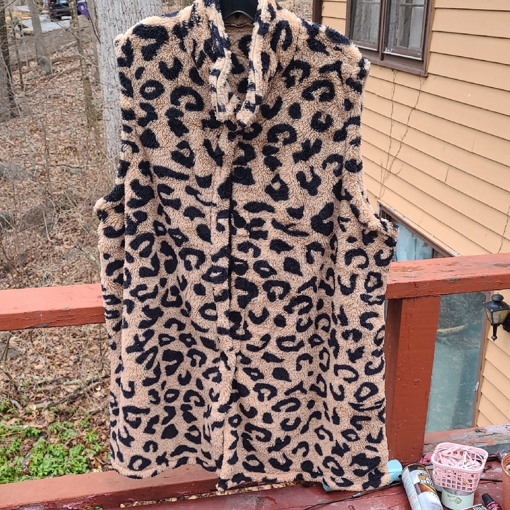 Leopard Print Fleece Vest
